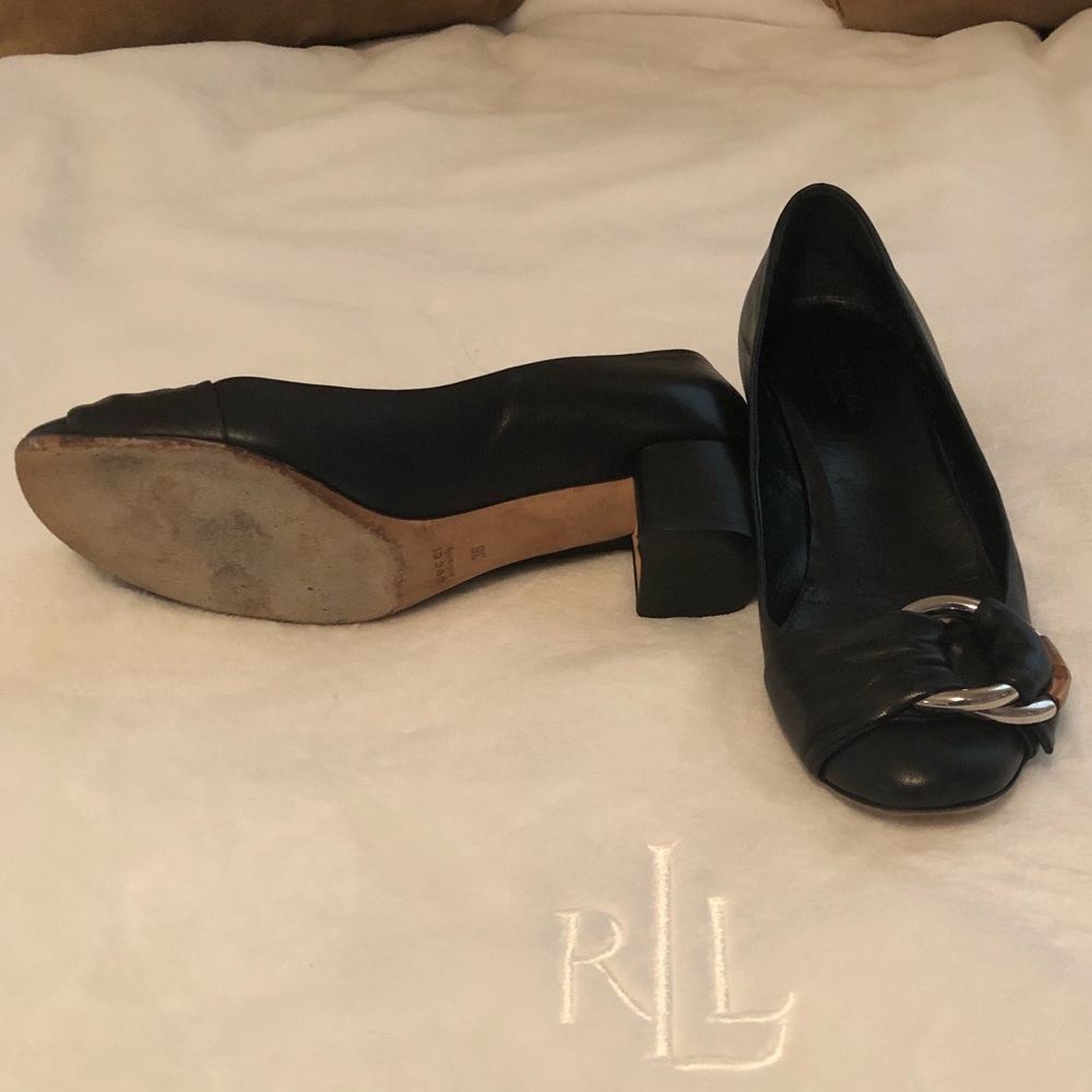 GUCCI..worn...still some life left :-)